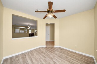 4131 Fairhope Oak St in Pasadena, TX - Building Photo - Building Photo