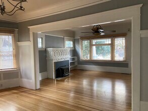 1608 22nd St in Sacramento, CA - Foto de edificio - Building Photo