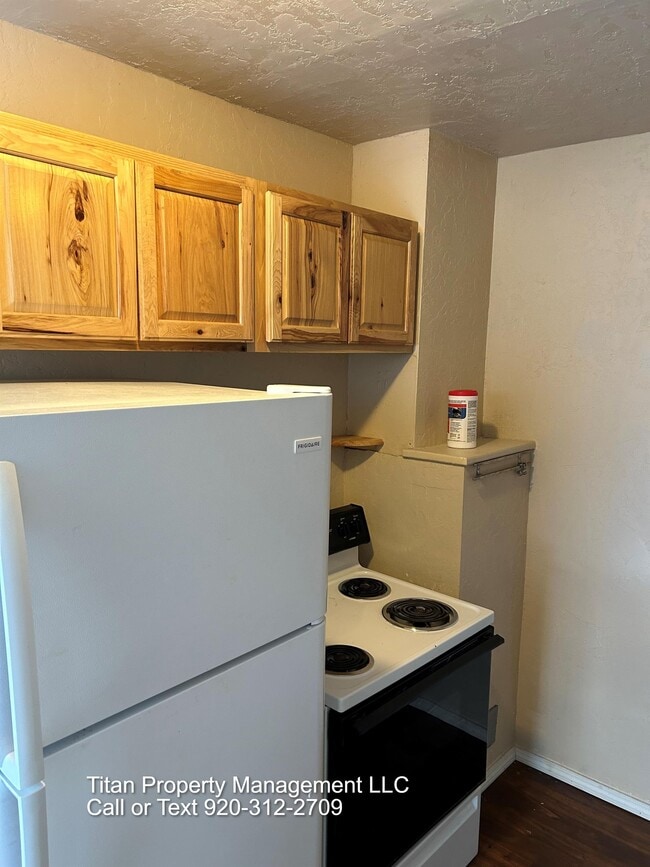 property at 413 S Walnut St