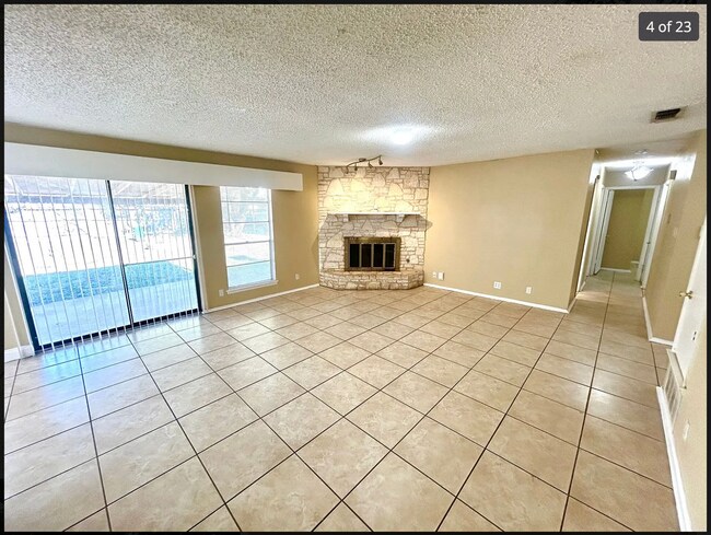 3119 Meadow Pass in San Antonio, TX - Building Photo - Building Photo