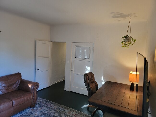 property at 1505 S Sierra Bonita Ave