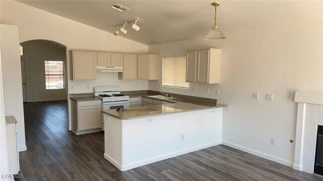 9109 Living Rose St in Las Vegas, NV - Building Photo - Building Photo