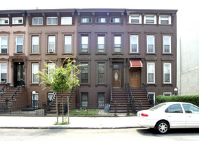 536A Monroe St Apartments