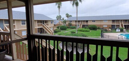 114 Preston Ln in Melbourne, FL - Building Photo - Building Photo