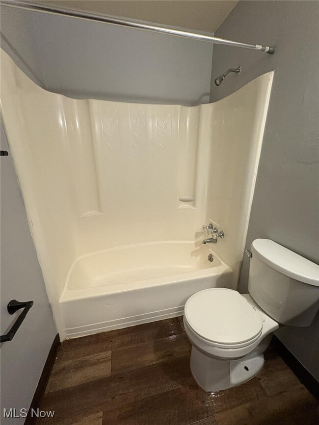 property at 271 Folsom St NW