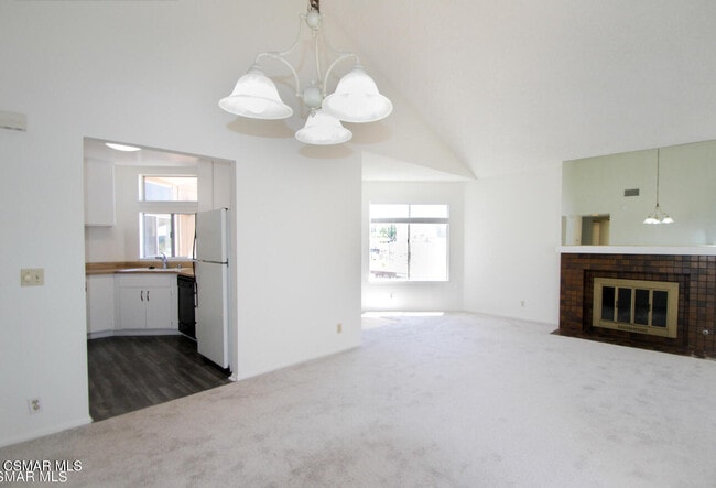 1760 Sinaloa Rd in Simi Valley, CA - Building Photo - Building Photo