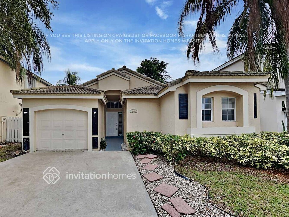 15624 SW 96th Terrace in Miami, FL - Building Photo