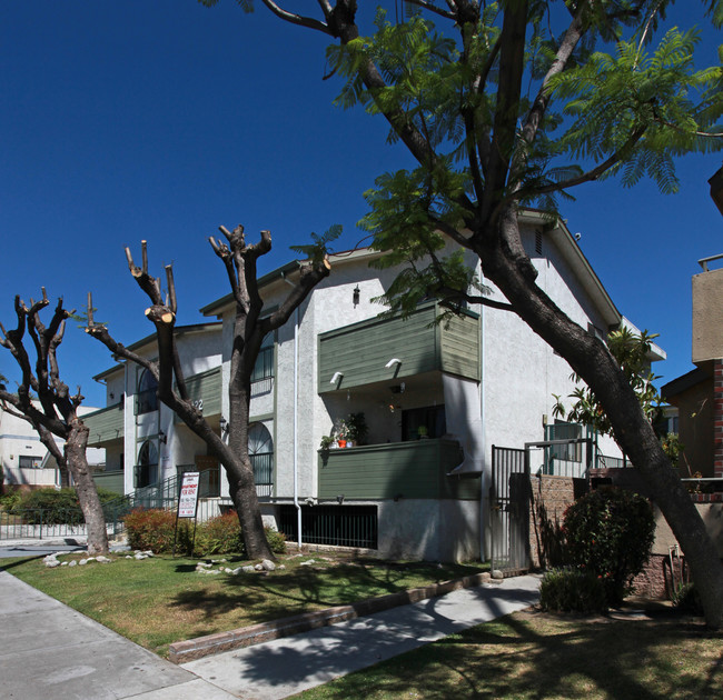 1122 Linden Ave in Glendale, CA - Foto de edificio - Building Photo