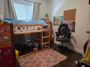 4335 Fireside Ln in Moorpark, CA - Building Photo - Building Photo