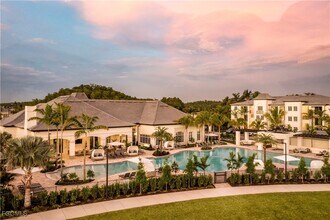 12171 Treeline Ave in Ft. Myers, FL - Building Photo - Building Photo