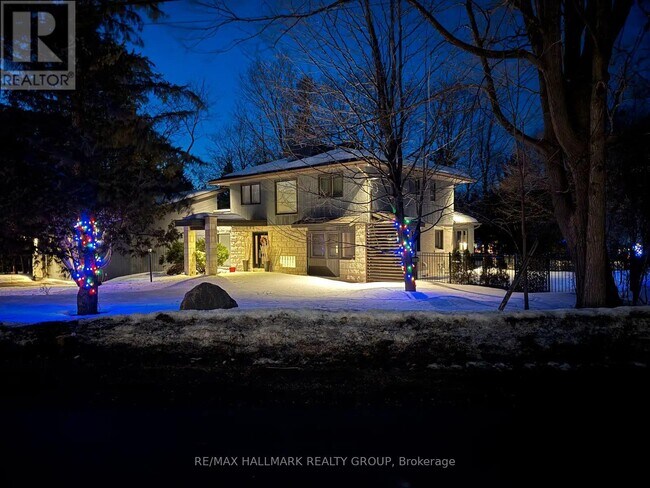 1 Davidson Dr in Ottawa, ON - Building Photo - Building Photo