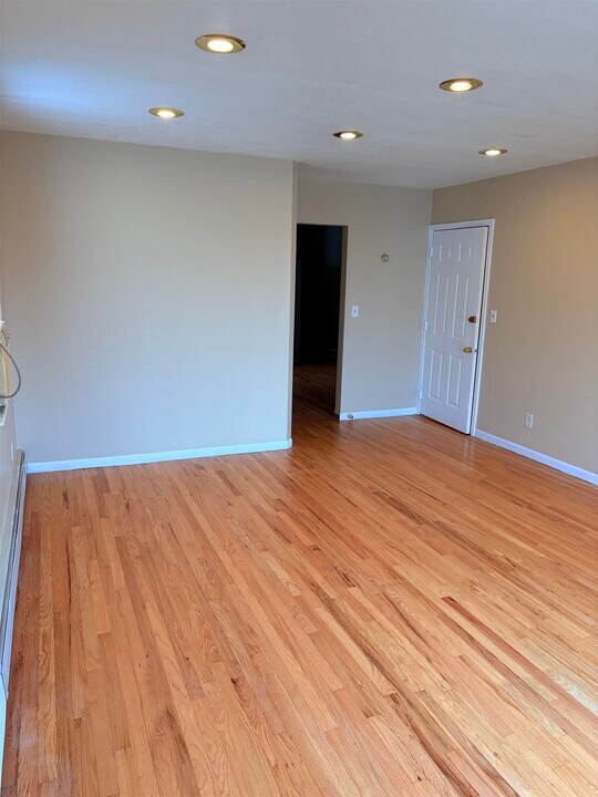 426 Liberty Ave in Jersey City, NJ - Building Photo