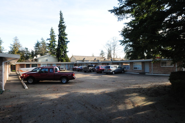 Evergreen Apartments in Edmonds, WA - Building Photo - Building Photo