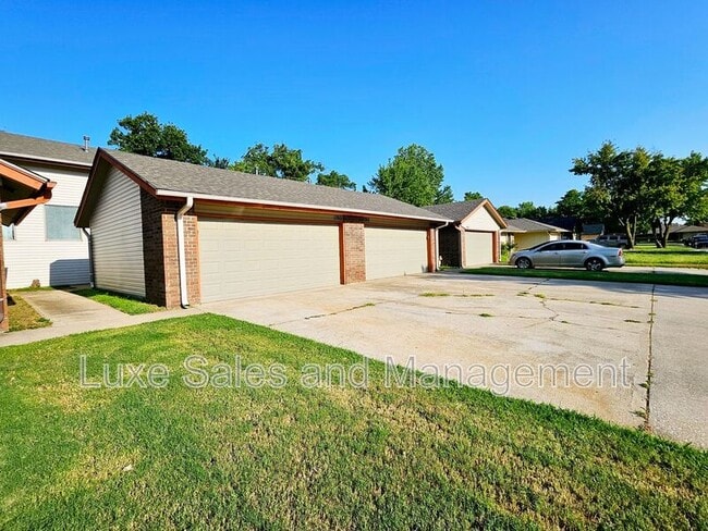 1703 N Gleason Ave in Bethany, OK - Building Photo - Building Photo