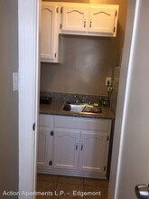 1725 N Edgemont St in Los Angeles, CA - Building Photo - Building Photo