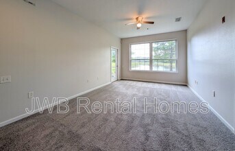 10550 Baymeadows Rd in Jacksonville, FL - Building Photo - Building Photo