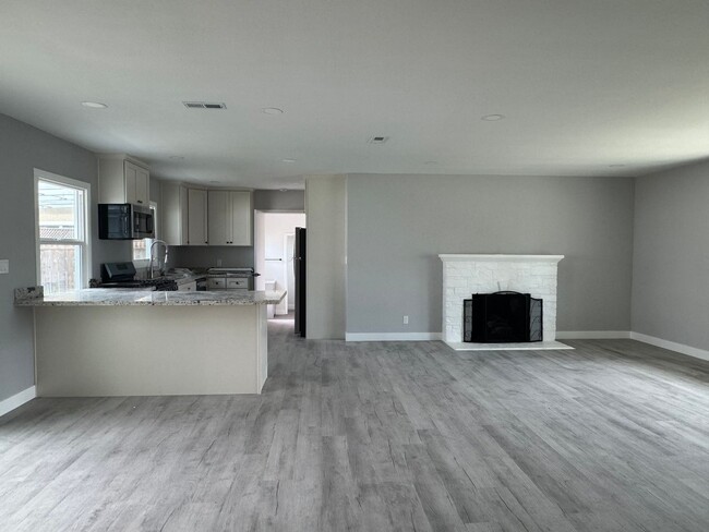 property at 1141 N Branciforte Ave