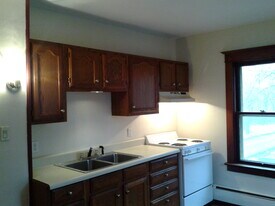 832 Suedberg Rd, Unit 2 in Pine Grove, PA - Building Photo