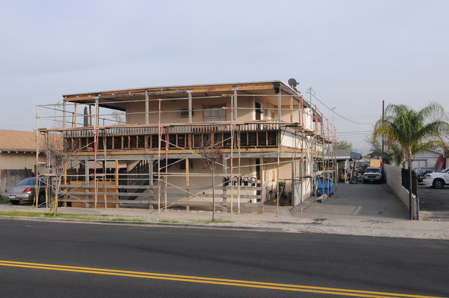 928 Colton Ave in Colton, CA - Foto de edificio - Building Photo