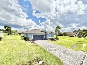16304 Quesa Dr in Punta Gorda, FL - Building Photo - Building Photo