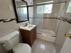 8321 Crespi Blvd in Miami, FL - Building Photo - Building Photo