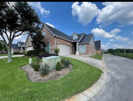 3850 Central Pointe Dr, Unit Master in Beaumont, TX - Building Photo