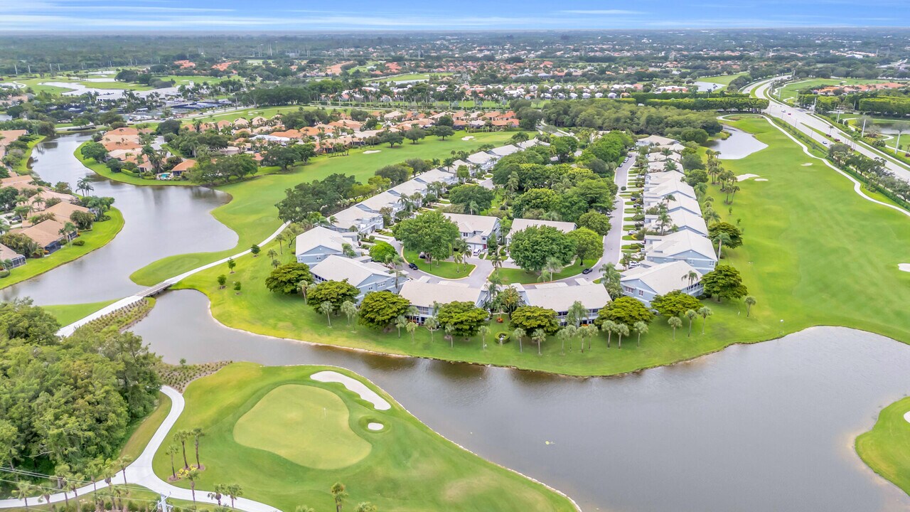 10172 Andover Coach Cir in Wellington, FL - Building Photo