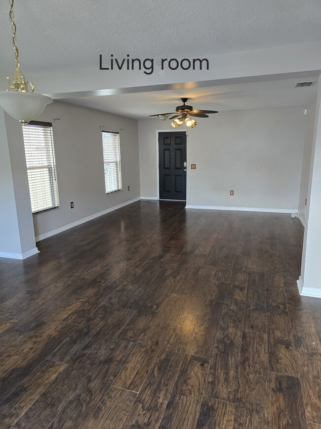 12128 Fern Haven Ave in Gibsonton, FL - Building Photo - Building Photo