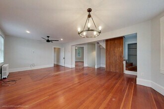 58 Gibbs Ave in Newport, RI - Building Photo - Building Photo