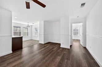 704 E Sycamore St in Sherman, TX - Building Photo - Building Photo