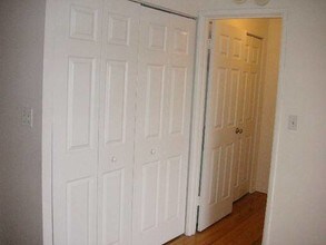 6758 N Sheridan Rd-Unit -330 in Chicago, IL - Building Photo - Building Photo