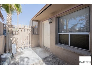 2340 E Broadway Rd in Mesa, AZ - Building Photo - Building Photo
