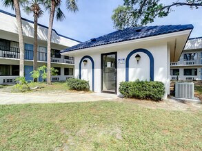 5399 W Irlo Bronson Memorial Hwy in Kissimmee, FL - Building Photo - Building Photo