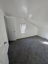 21715 Nevada Ave in Eastpointe, MI - Building Photo - Building Photo