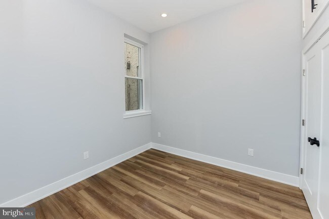 910 N 17th St in Philadelphia, PA - Building Photo - Building Photo