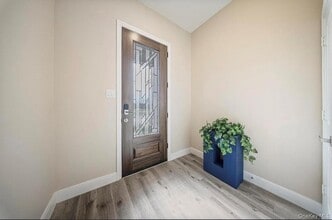 1113 5th Ave in New Hyde Park, NY - Building Photo - Building Photo