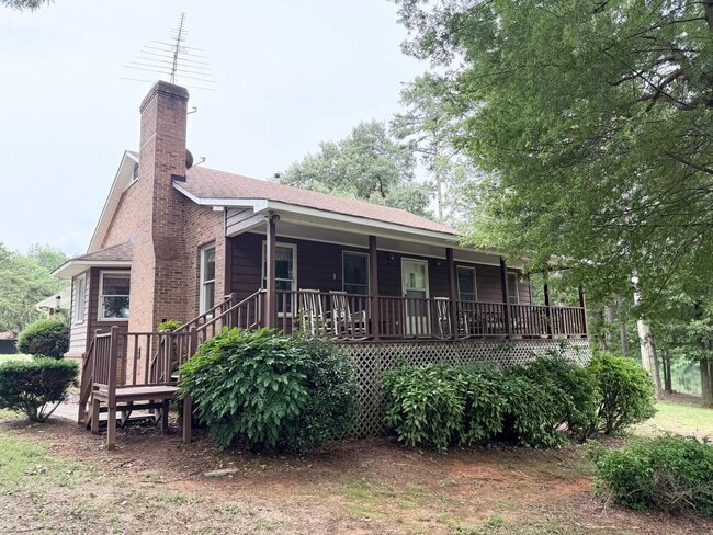 property at 2896 Bill Curlee Rd