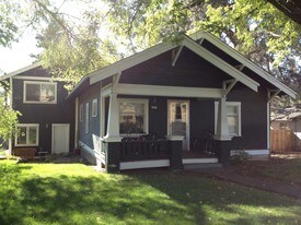 1031 NW Portland Ave, Unit C in Bend, OR - Building Photo
