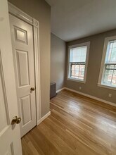 82 Phillips St, Unit 82 Phillips in Boston, MA - Foto de edificio - Building Photo