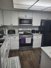 4191 Heron Way, Unit 407E in Bradenton, FL - Building Photo - Building Photo