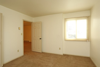 Windpoint Apartments in Racine, WI - Foto de edificio - Interior Photo