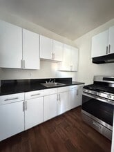 430 Union Avenue in Los Angeles, CA - Building Photo - Interior Photo