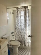 1909 Harding St, Unit 2 in Hollywood, FL - Building Photo - Building Photo