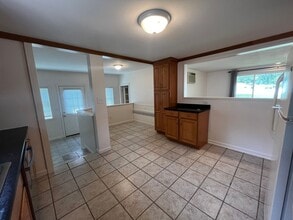 63 Columbus Ave in Bristol, CT - Building Photo - Building Photo