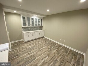 2114 Manning St in Philadelphia, PA - Building Photo - Building Photo