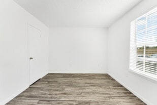 Las Palmas by Trion Living