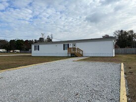 1012 10th St in Piney Green, NC - Building Photo