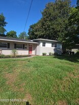 4074 Ponce De Leon Ave in Jacksonville, FL - Building Photo