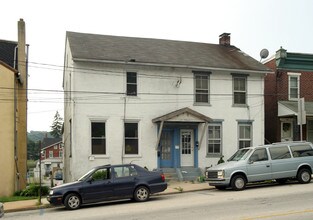 408 - 412 W Lincoln Hwy in Coatesville, PA - Building Photo - Building Photo