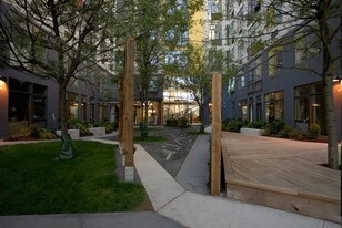 Castle Braid Apartments in Brooklyn, NY - Building Photo